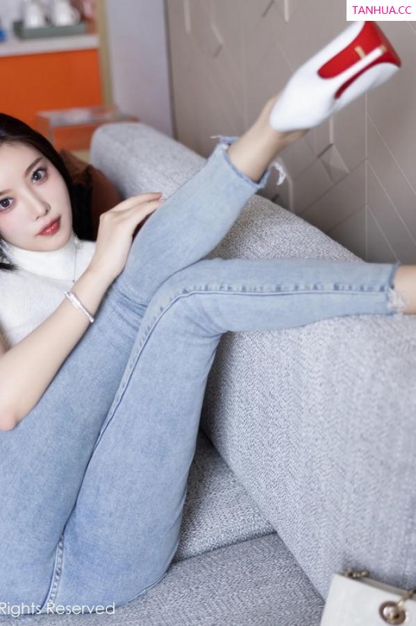 杨晨晨 sugar小甜心CC [XiuRen]高清写真图 2023.03.07 No.6377 杨晨晨Yome 牛仔裤美臀第24张图片